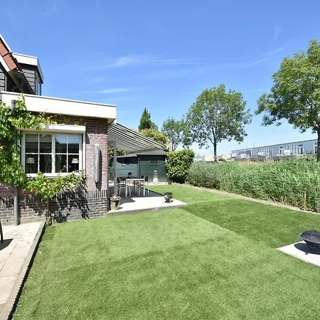 Robinie * Oude-Tonge