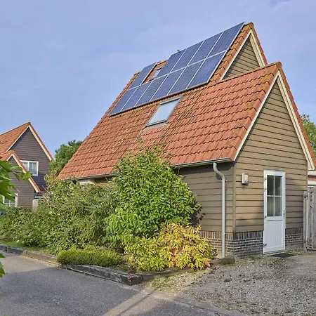 Robinie Feriehus Oude-Tonge